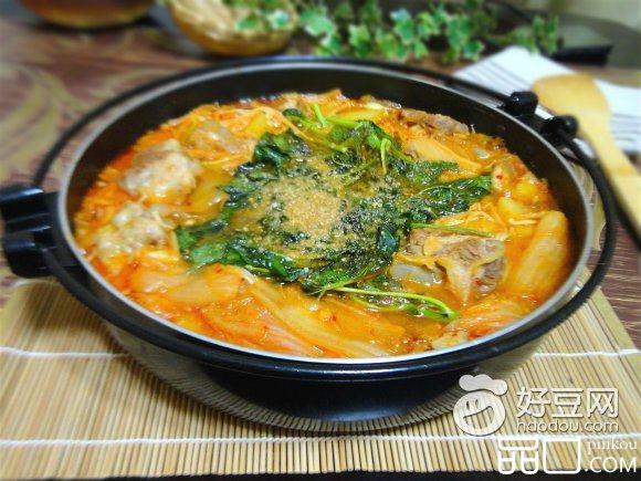 韩式排骨泡菜锅