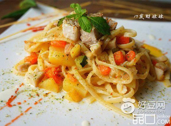 鲟龙鱼奶油烩意面