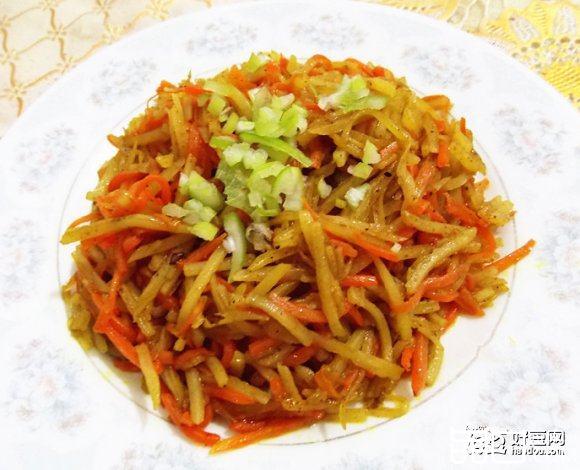 咖喱土豆胡萝卜丝