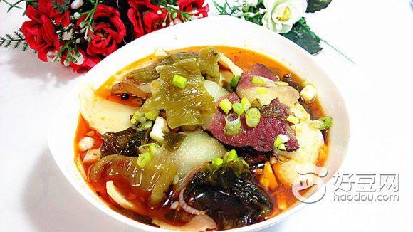 酸菜腊肉鸡婆头