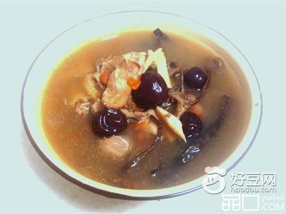 茶树菇炖土鸡