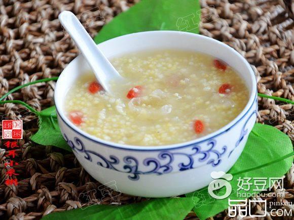 小米银耳粥