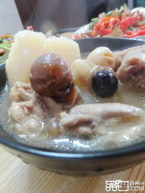 山药鸡汤煲