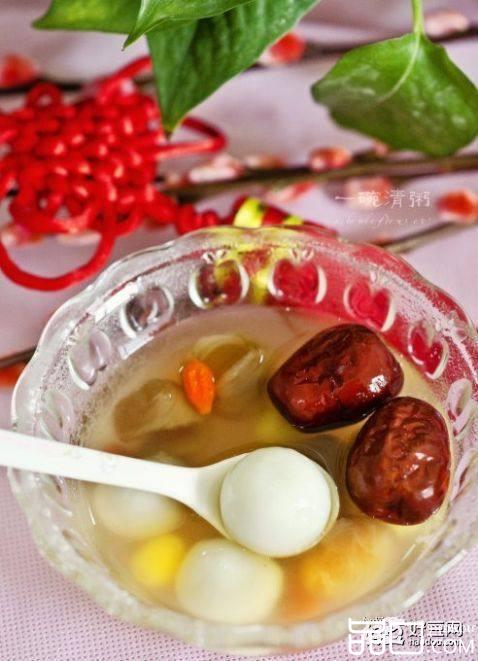 桂圆莲子汤圆