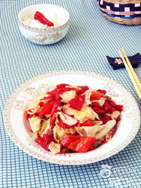 辣椒炒圆白菜