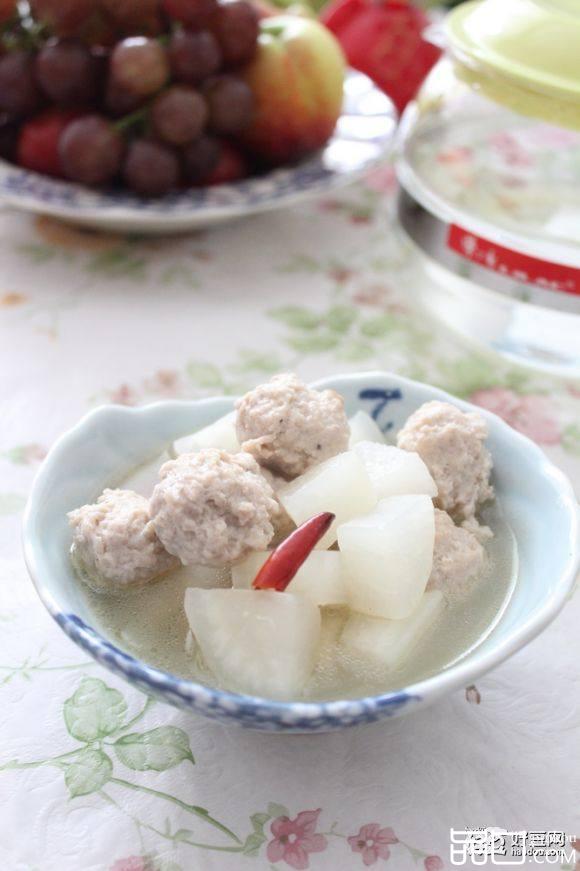 肉丸白萝卜汤