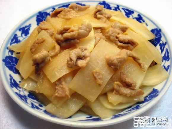 白萝卜片炒肉片