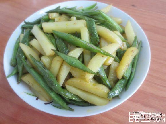 芸豆炒土豆条