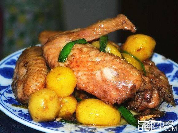 土豆炖鸡翅
