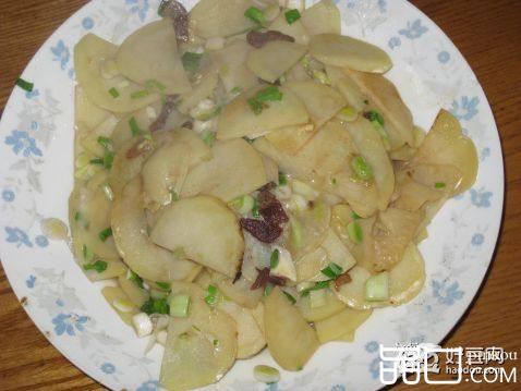 土豆炒蒜苗