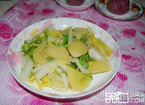 娃娃菜炒土豆