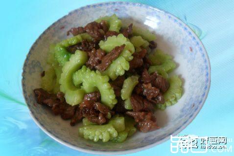 苦瓜炒牛肉——妈妈菜