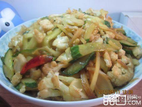 菜花黄瓜土豆丝