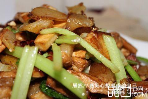 肉丁香干汇干煸土豆