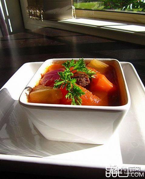 牛肉杂菜汤