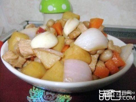 土豆花生烧肉