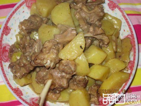 土豆焖鸭