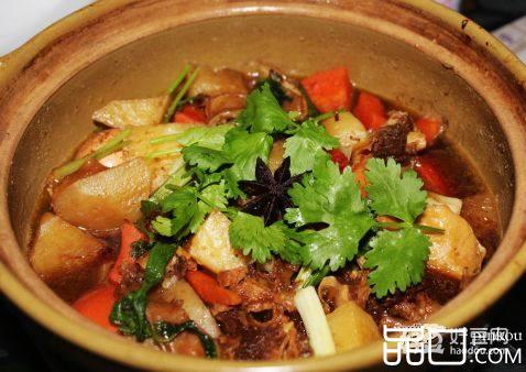 土豆牛腩煲