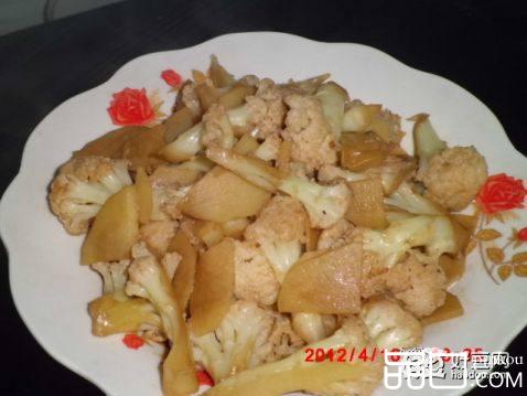 土豆炒菜花
