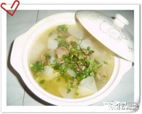 牛肉炖箩卜