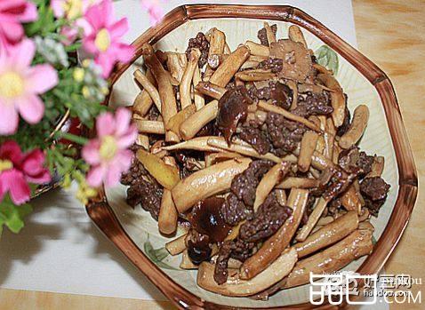 牛肉炒茶树菇