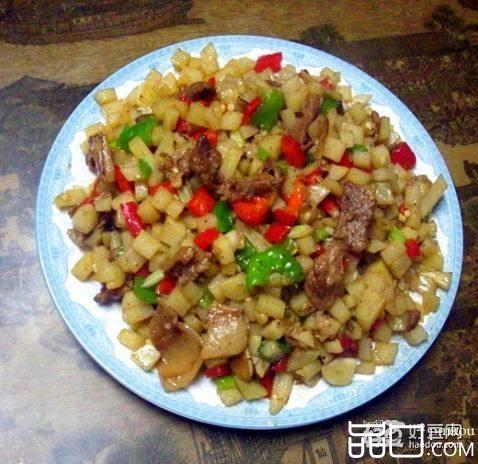 土豆丁炒肉片