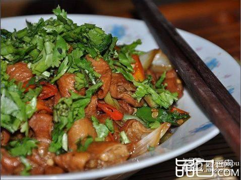 让人垂涎的辣椒炒肥肠