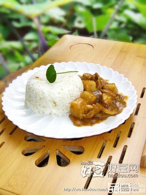 咖喱鸡肉饭-首发