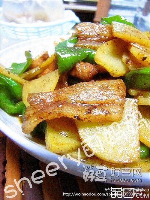 青椒土豆炒肉片