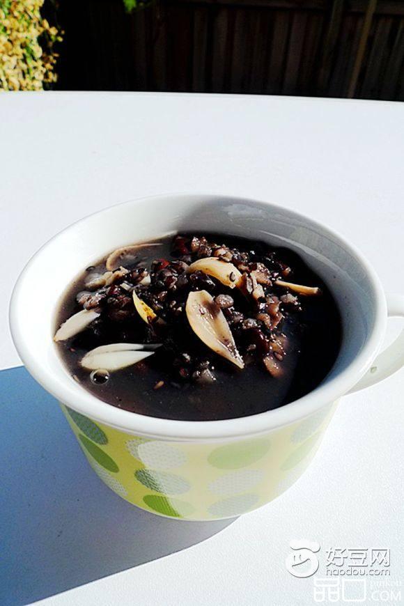 黑米黑豆粥