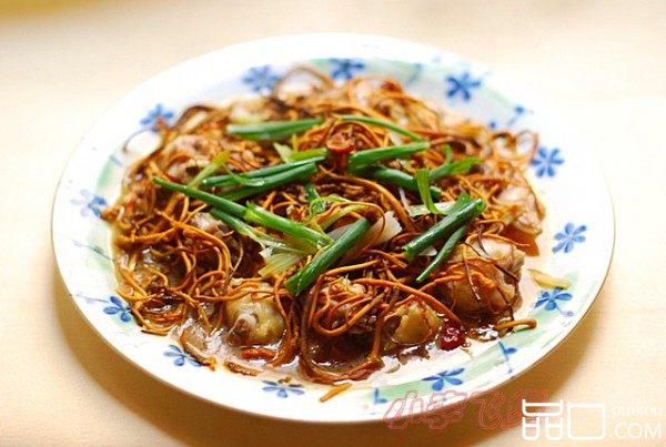 虫草花蒸滑鸡