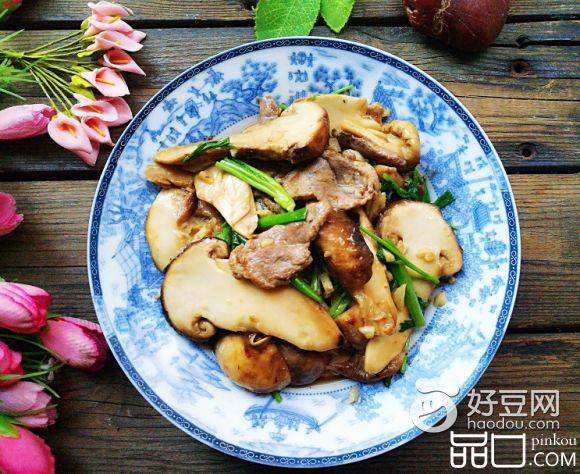 肉片炒松茸