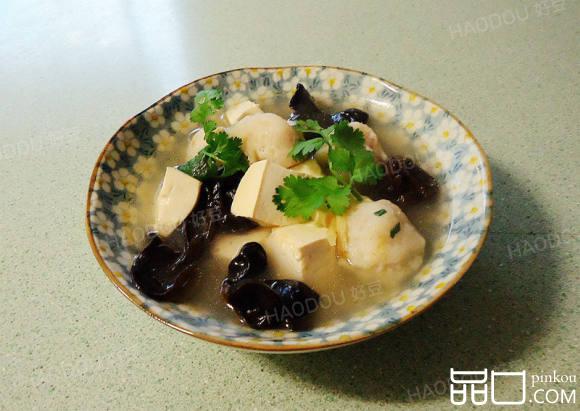 豆腐木耳鱼丸汤