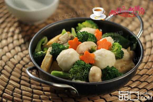 豆腐口蘑西兰花烩鱼丸