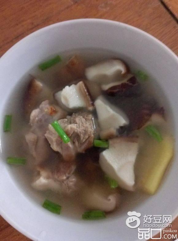 香菇鸭腿汤