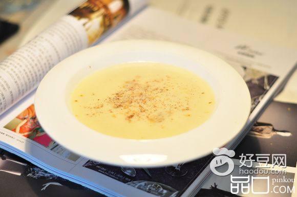 花菜杏仁浓汤