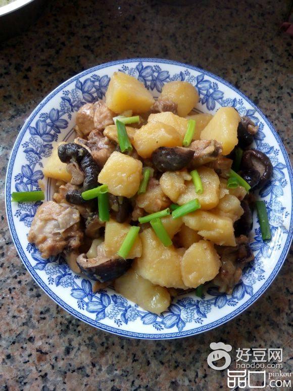 土豆香菇烧鸡腿