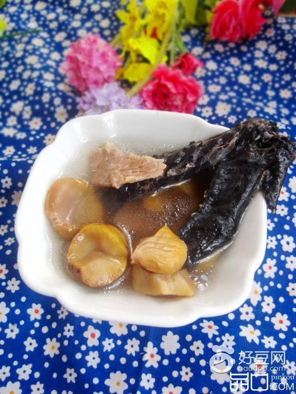 栗子煲乌鸡汤