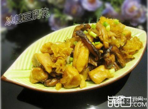 香菇银耳溜鸡腿肉