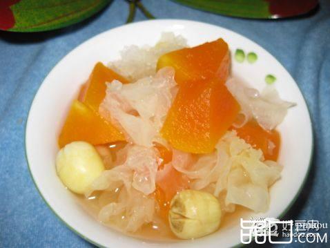 木瓜银耳莲子糖水