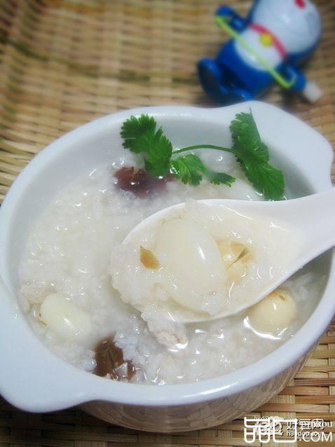 百合莲子瘦肉粥
