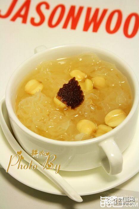 莲子银耳糖水