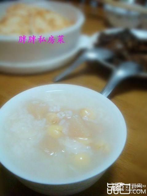莲子雪梨粥【春季养生