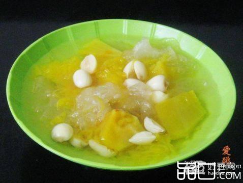 莲子银耳南瓜汤