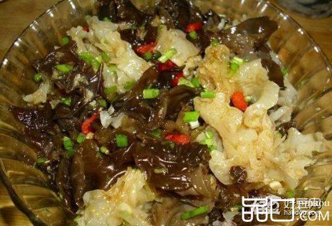 凉拌银耳木耳