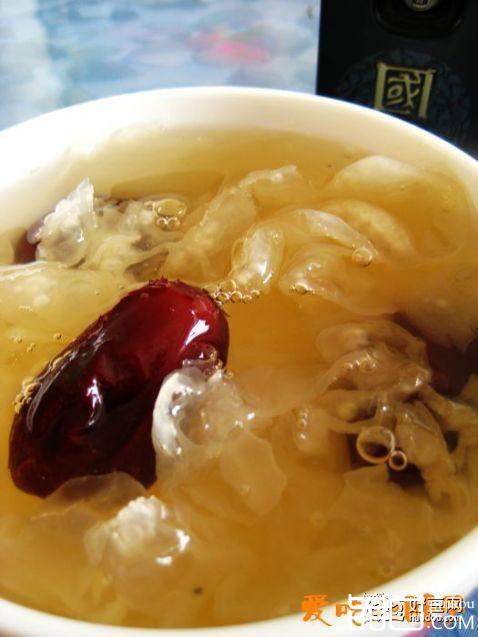 银耳大枣羹