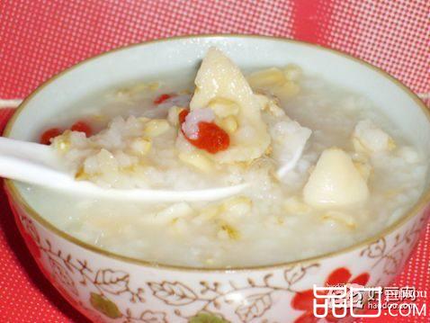 莲子百合燕麦粥