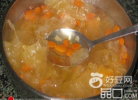 银耳杞子护肤糖水