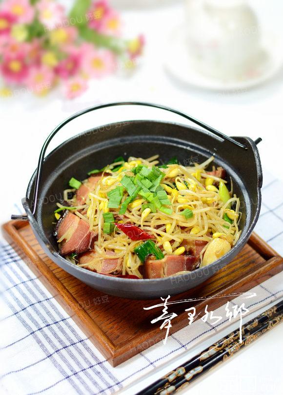 腊肉炒黄豆芽