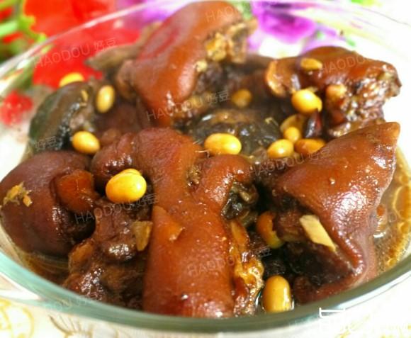 香菇黄豆猪蹄煲